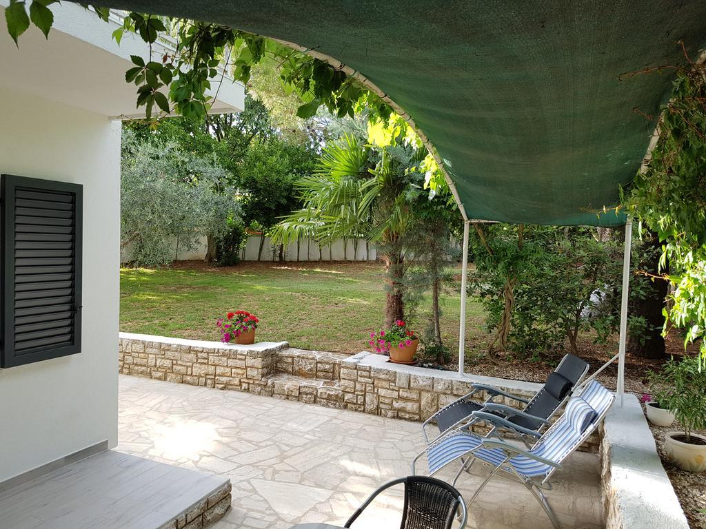 Villa Rosa With Yard And Children'S Playground Tar-Vabriga Εξωτερικό φωτογραφία